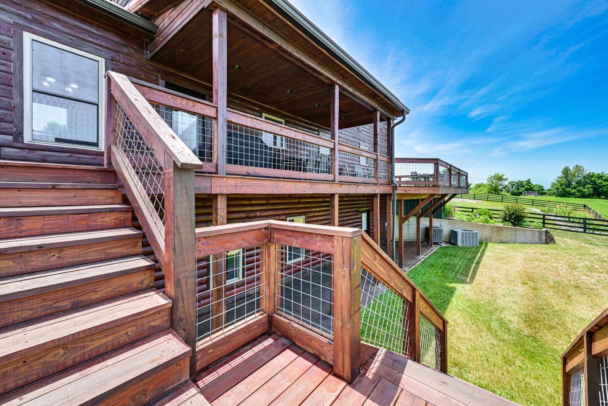 Scenic Getaway With Deck 7 Mi To Mammoth Cave Park! Villa Brownsville Exterior photo